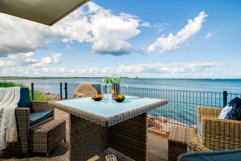 Blue Sea Ausblick Nordmole auf den Leuchtturm Schleimünde