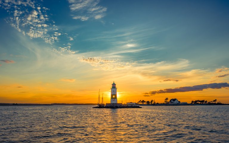 Sehenswürdigkeiten: Sonnenuntergang am Leuchtturm Schleimünde
