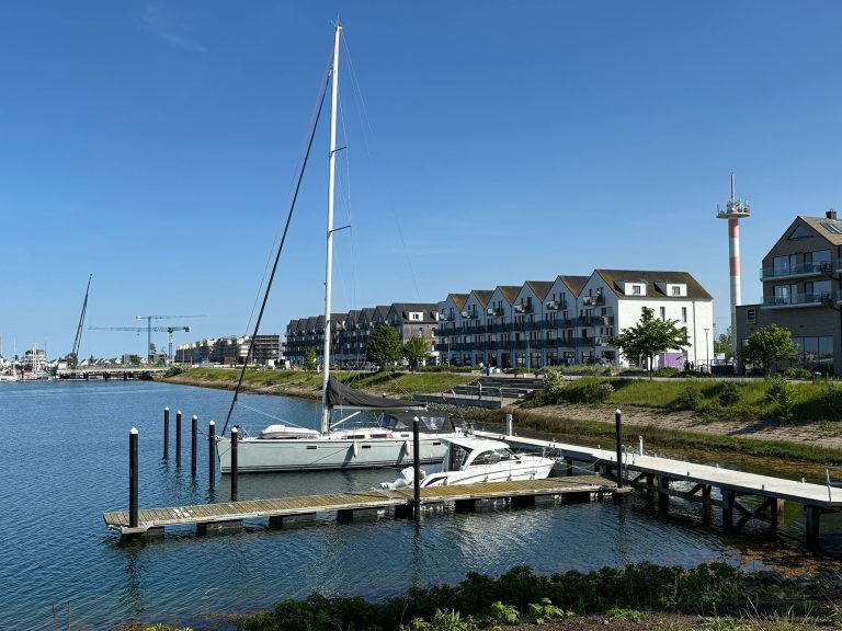 Liegeplätze an der Hafenpromenade