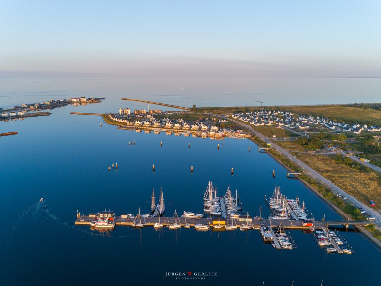 Blick von oben auf die Kapitänsstraße und die Kapitänshalbinsel