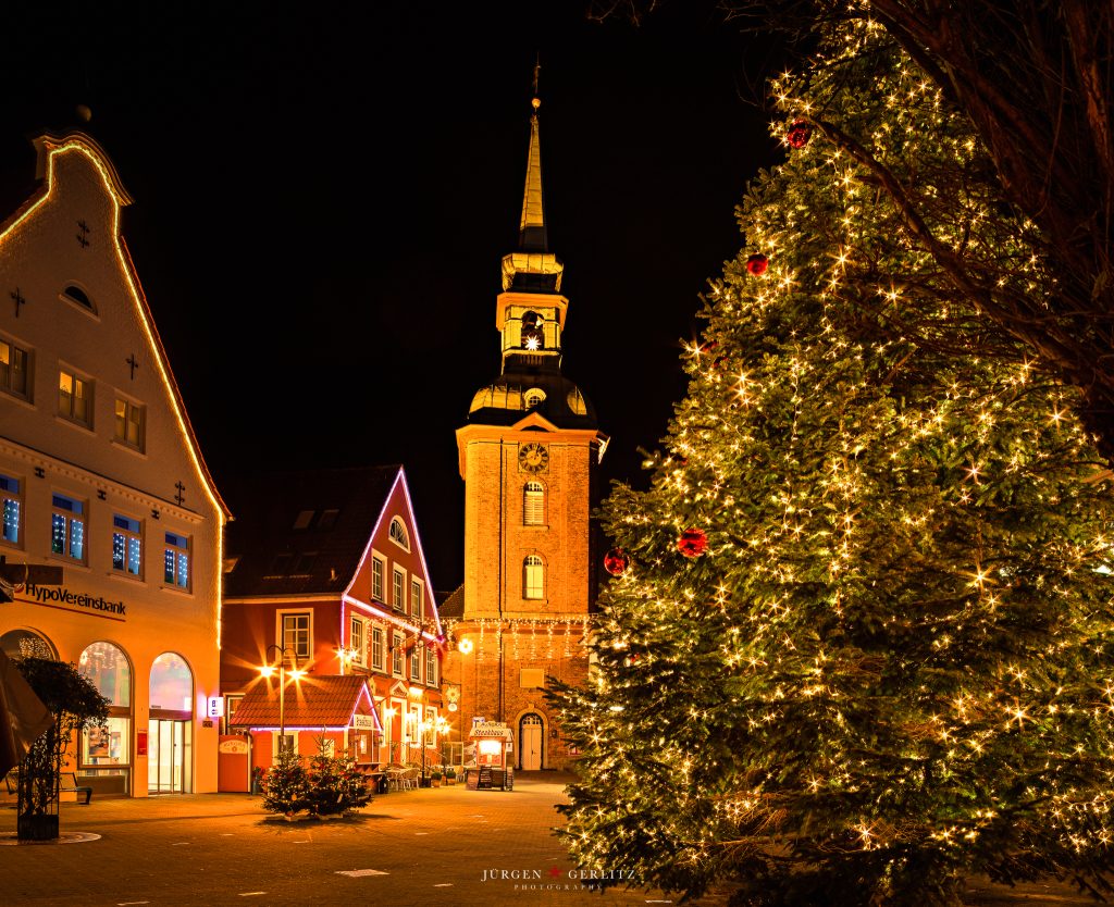 Kappeln Innenstadt Kirche Weihnachten Weihnachtsmarkt Tannenbaum